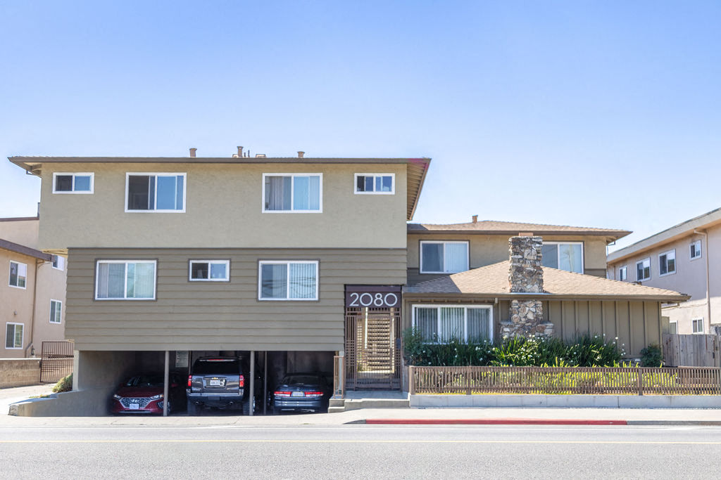 2080 Fruitdale Ave photo 3